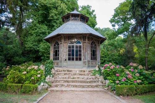 What Is a Pavilion? The Use of Pavilions in Architectural Design